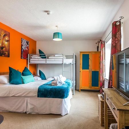 Parsonage Farm Inn Saint Florence Экстерьер фото