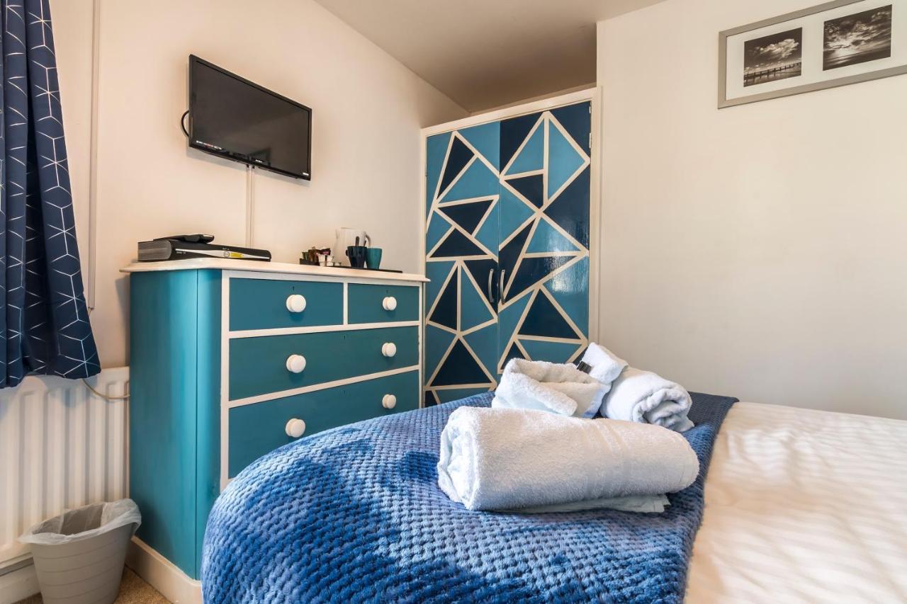 Parsonage Farm Inn Saint Florence Экстерьер фото