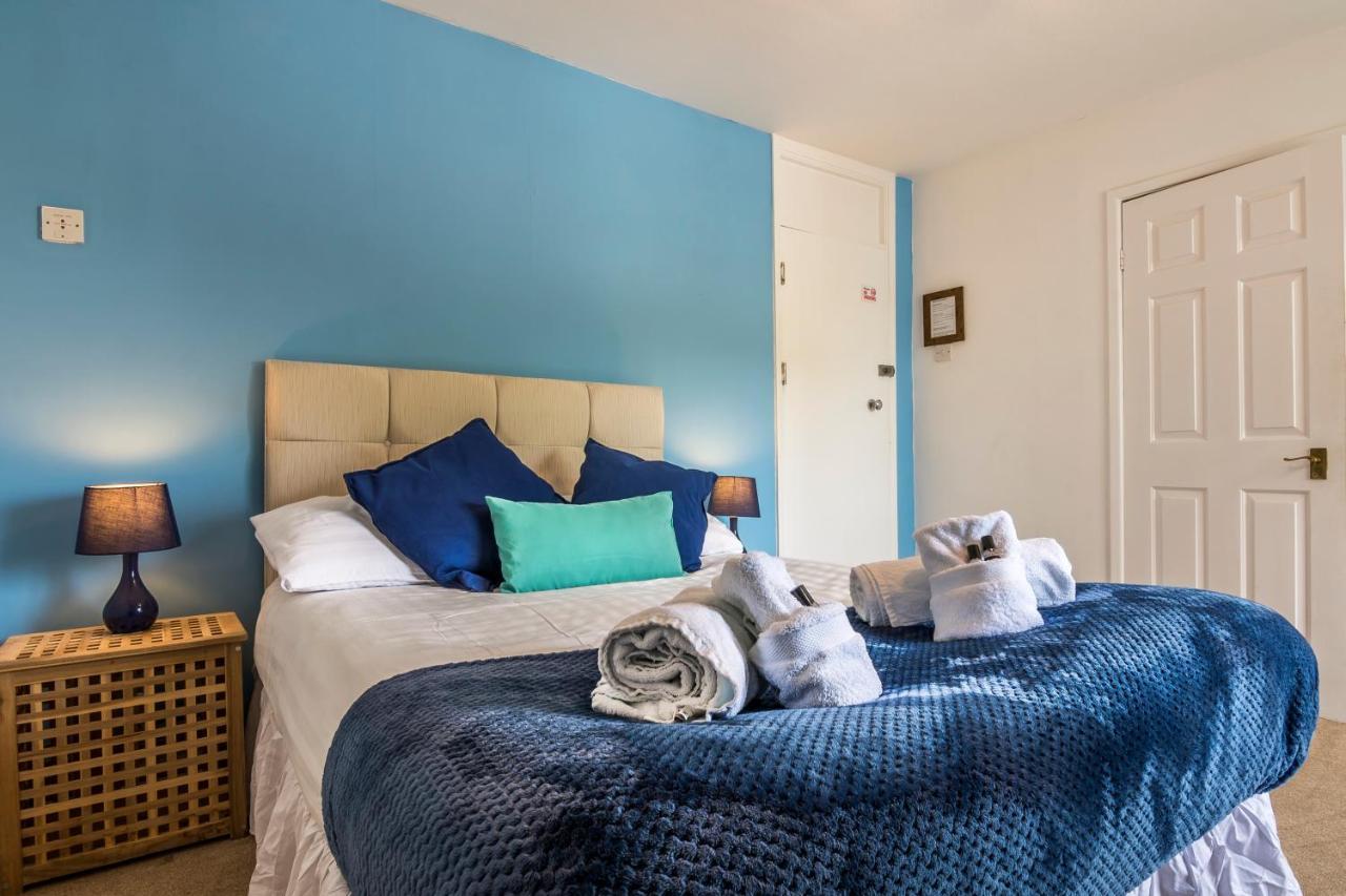Parsonage Farm Inn Saint Florence Экстерьер фото